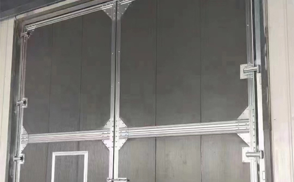 庄浪兰州厂房庄浪工业门选购与使用指南：打造高效安全的生产环境