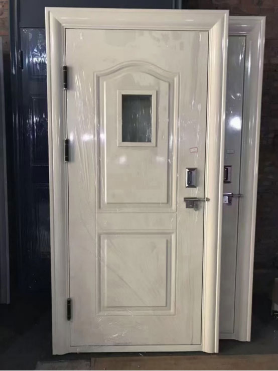 庄浪学校教室门 庄浪学校教室门