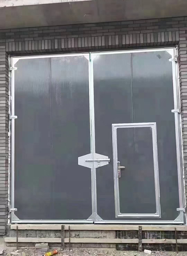 庄浪工业平开门在大型设备制造车间的应用实例