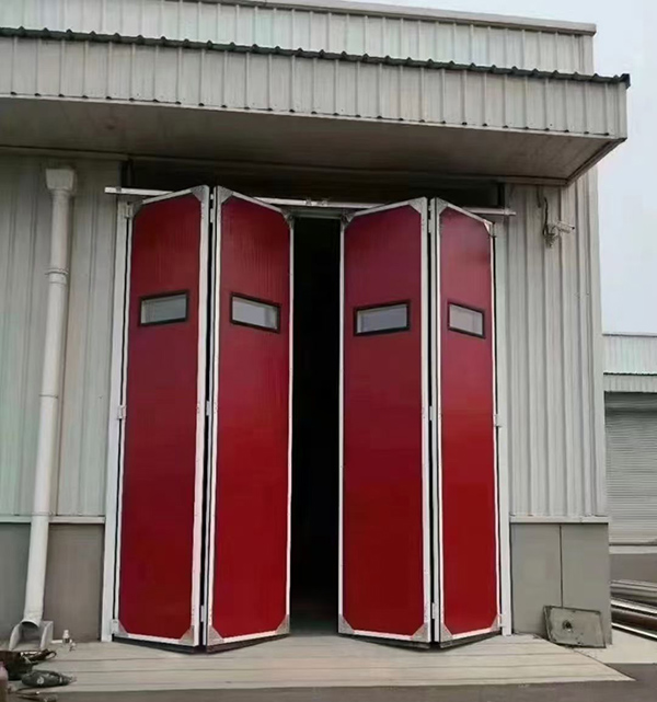 庄浪工业折叠门在大型装配车间出入口的应用实例